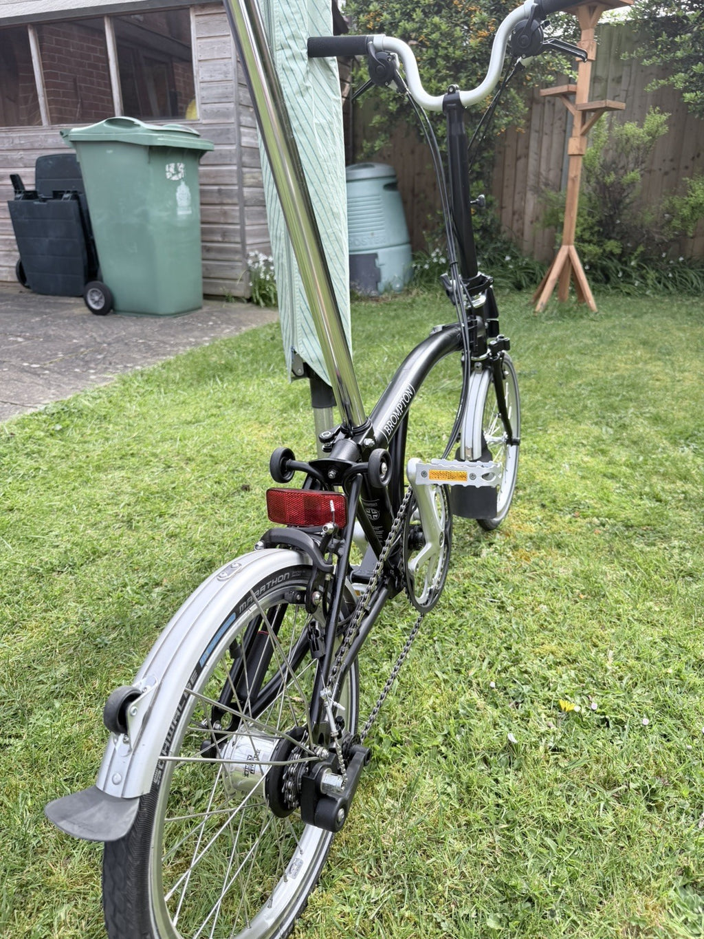 Brompton 2018 M6L folding bike in black. Great condition