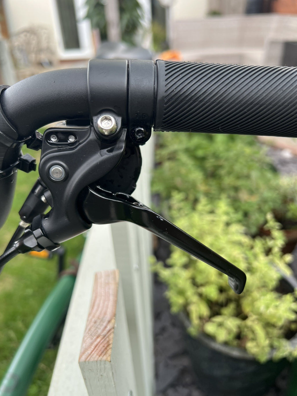 2024 Brompton C Line Explore 6-Speed - British Racing Green - pristine
