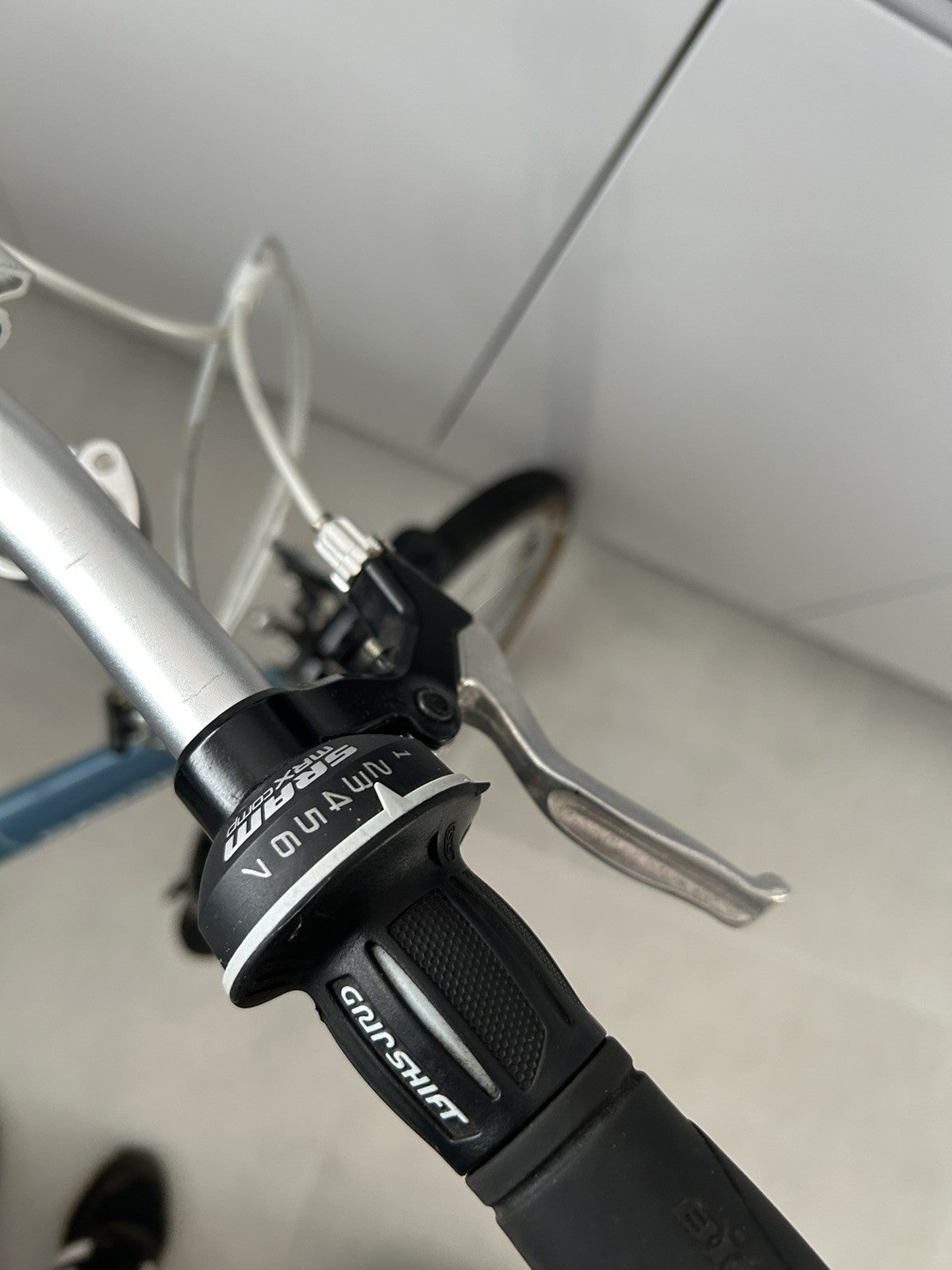 Dahon speed Folding Bike Unisex  (Excellent Condition)