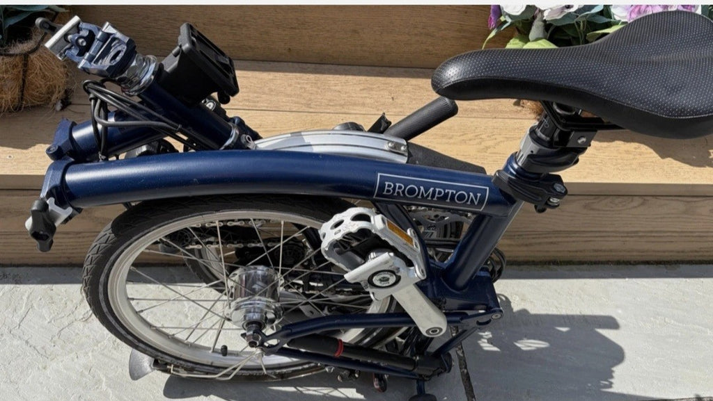 Brompton C Line 2023 | 6 Speed | Jubilee Blue + dynamo hub NEARLY NEW CONDITION