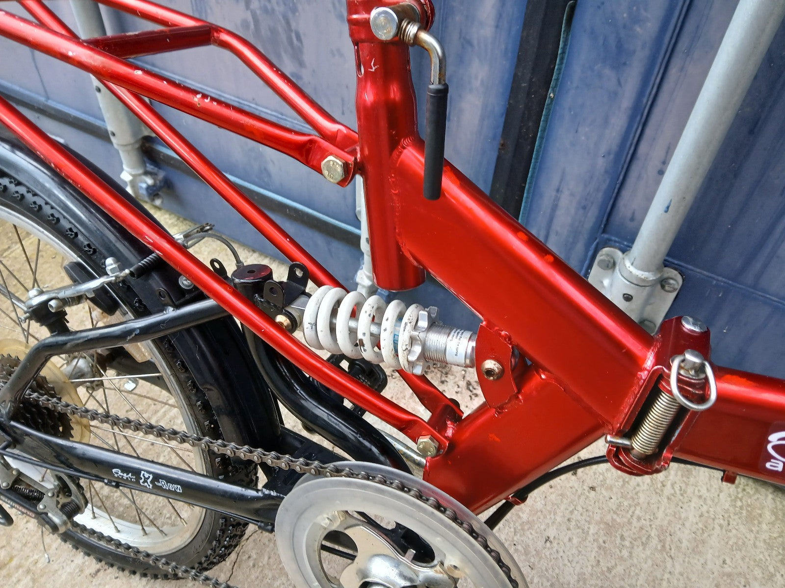 Avelo X Row Folding Bike - 20" Wheel - 6 Gears