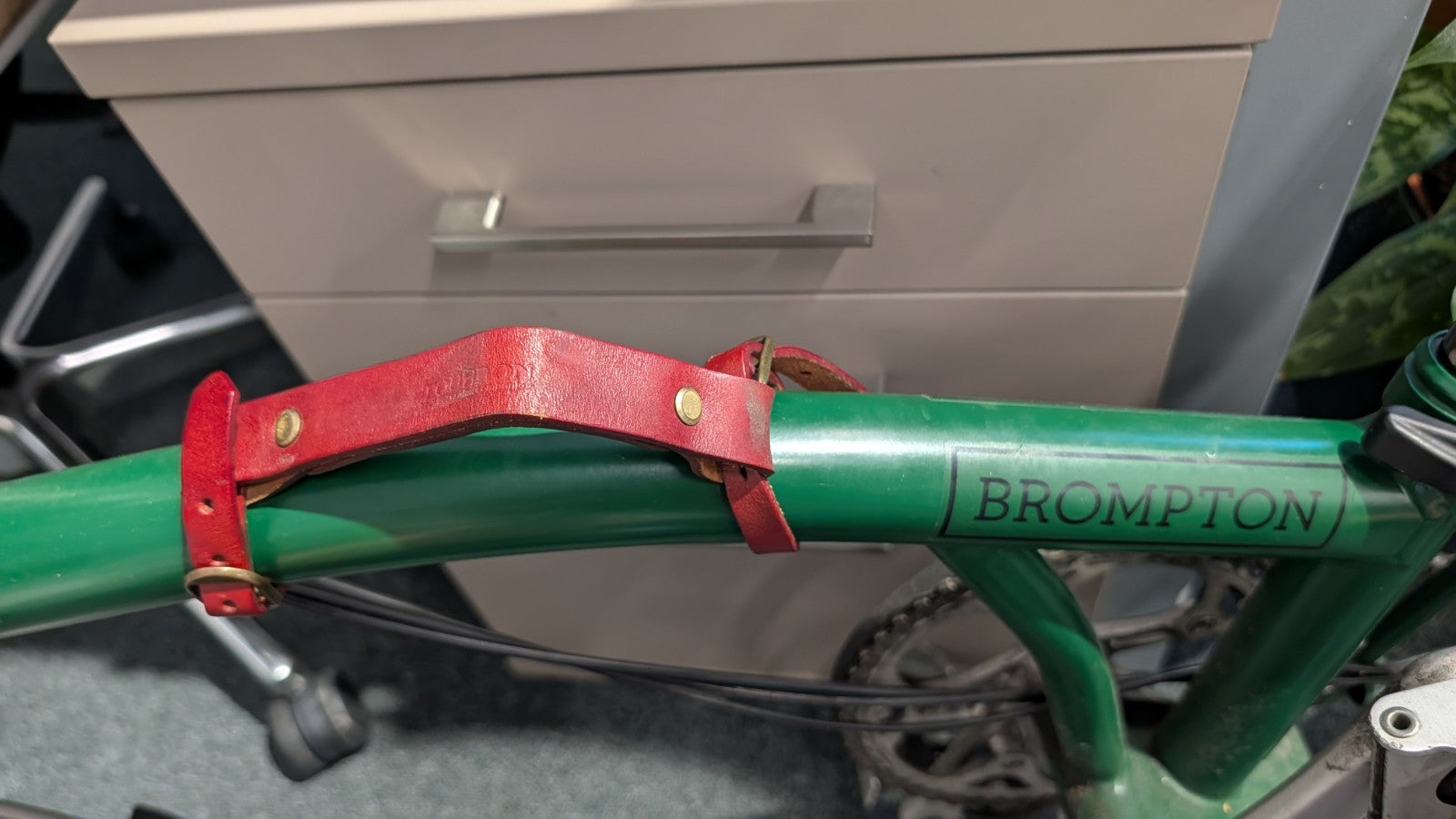 Classic 6-Speed Brompton Folding Bicycle - Racing Green - Excellent condition