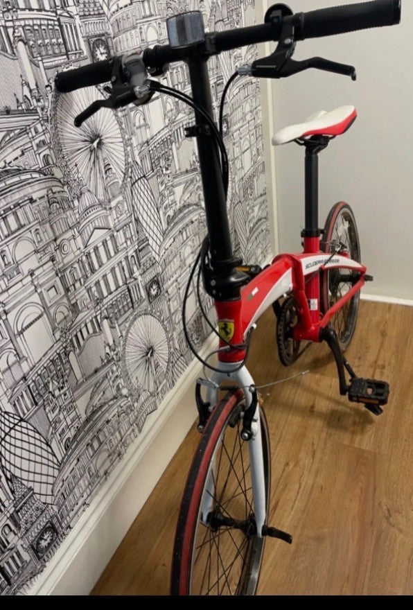 Rare collectible Ferrari scuderia fold up city bike
