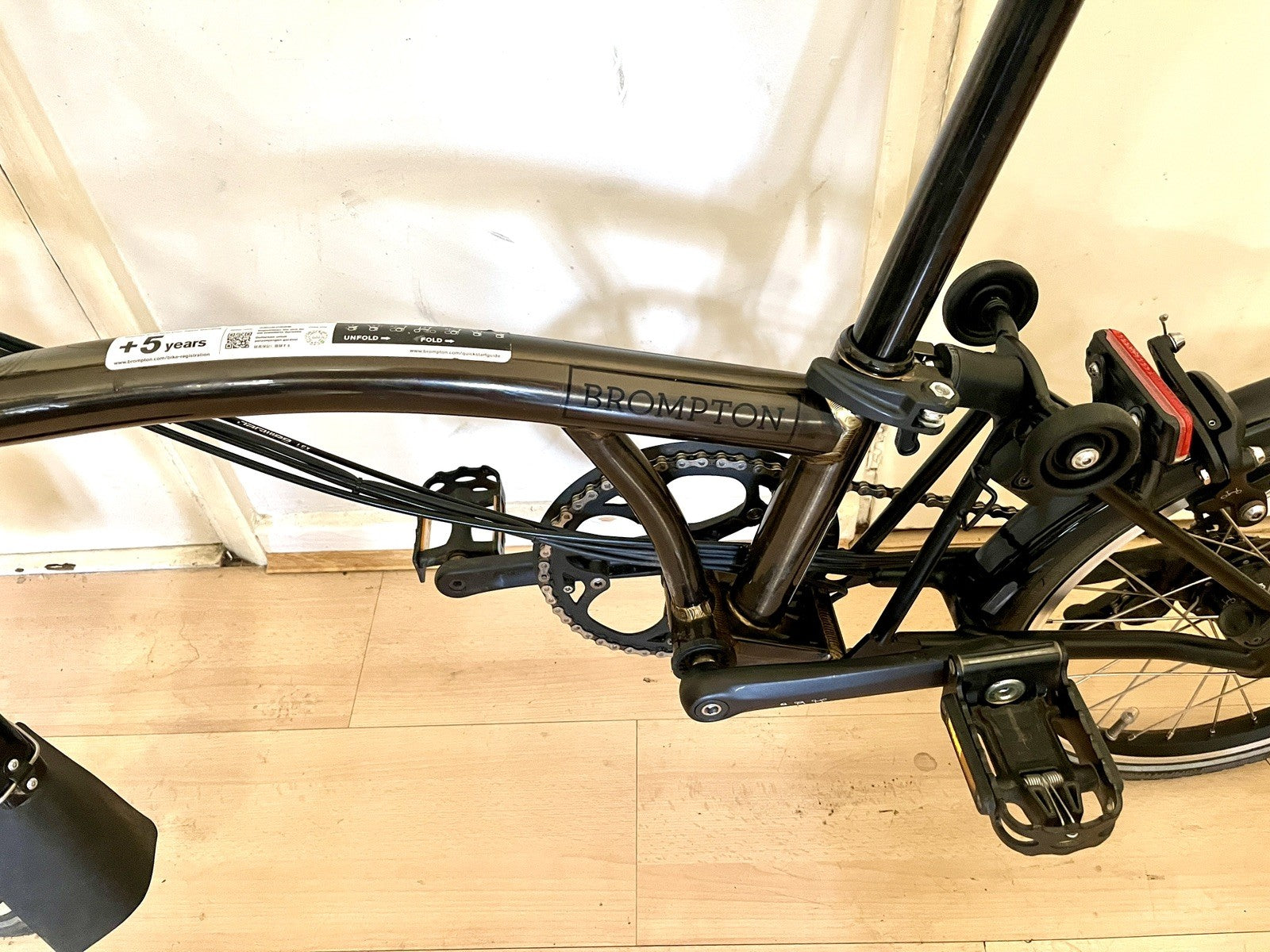 Brompton C Line 6 Speed, Black Lacquer Edition Mid Handlebar