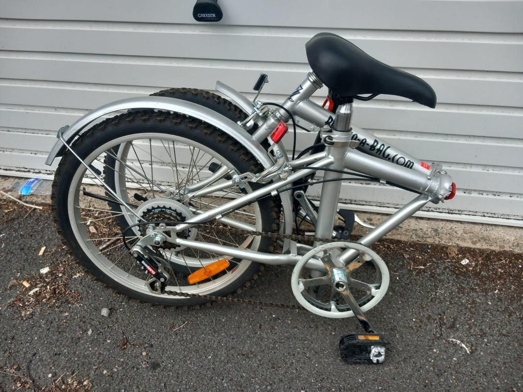 Folding Bike (Bike-In-a-Bag) Very Good Condition