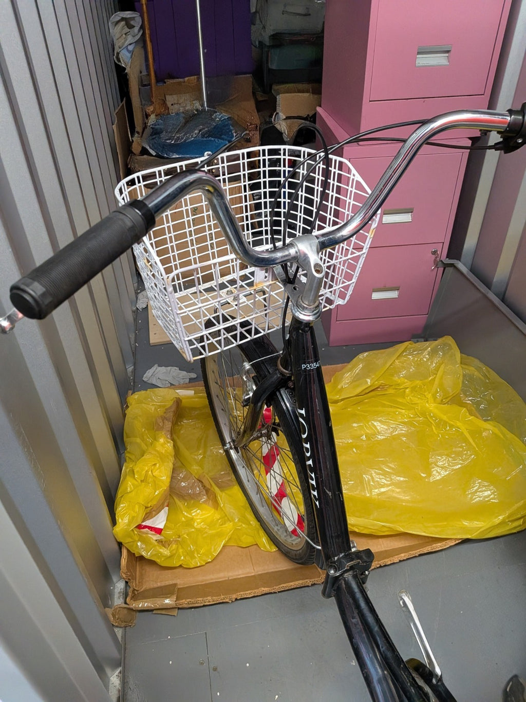 Jorvik Adult folding Trike 26-inch Wheels 6-Speed Two Baskets Black. Serviced.