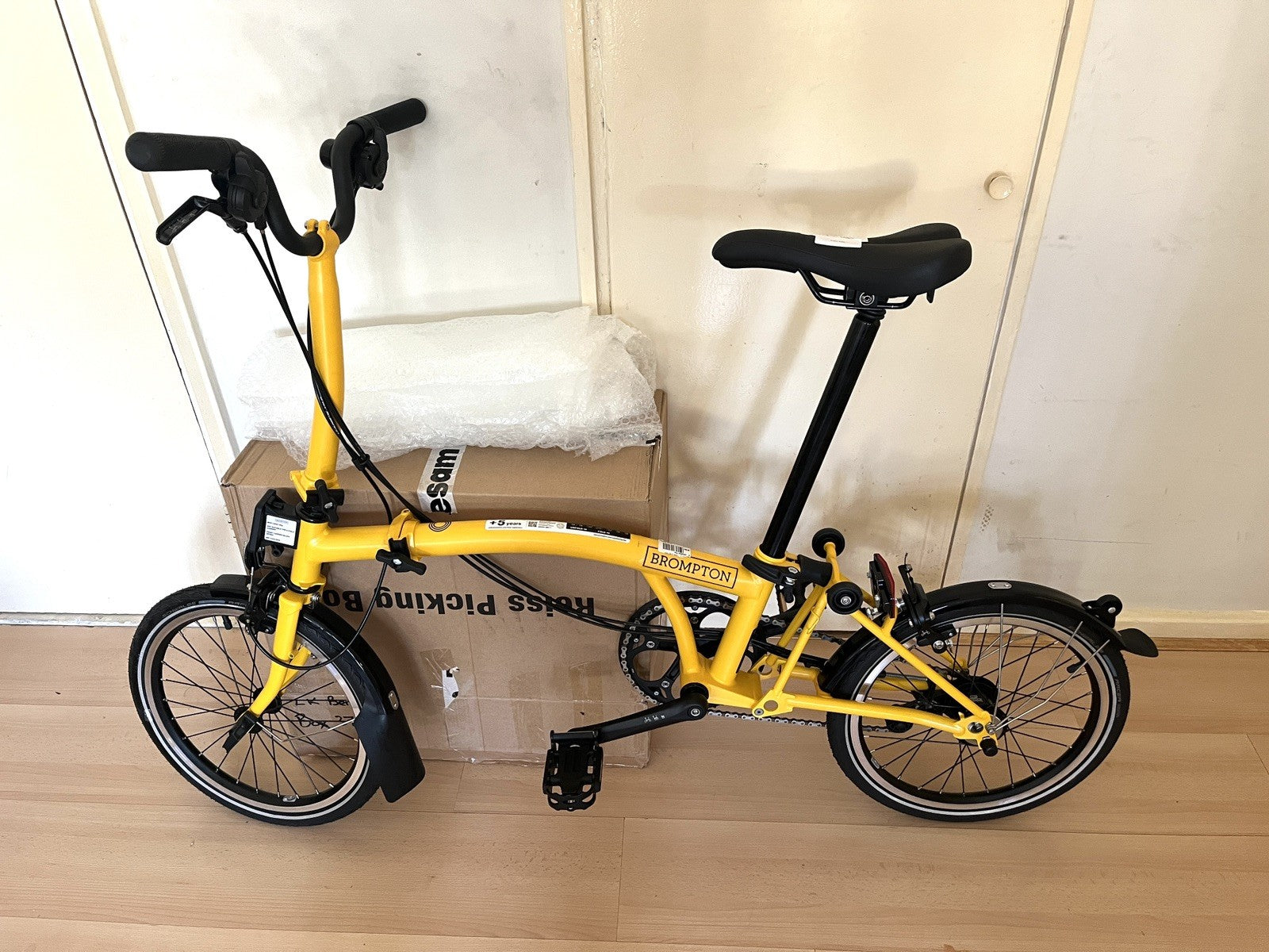 Brompton C Line Explore 6 Speed Mid Bar - Bumblebee Yellow / Black New