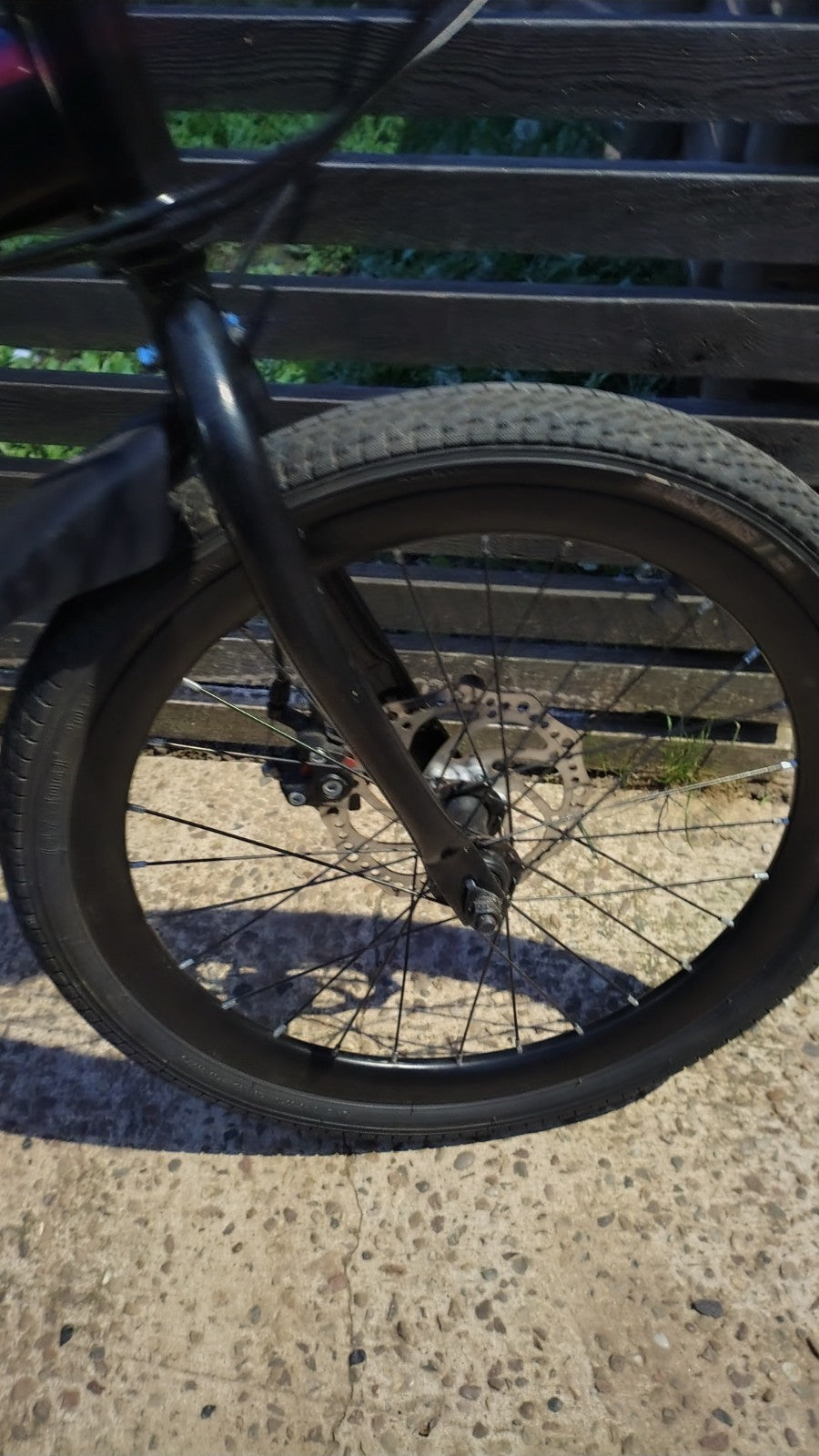 SRAM 20in Folding Bike Black/Red Disc Brakes Mudguards Rear Rack