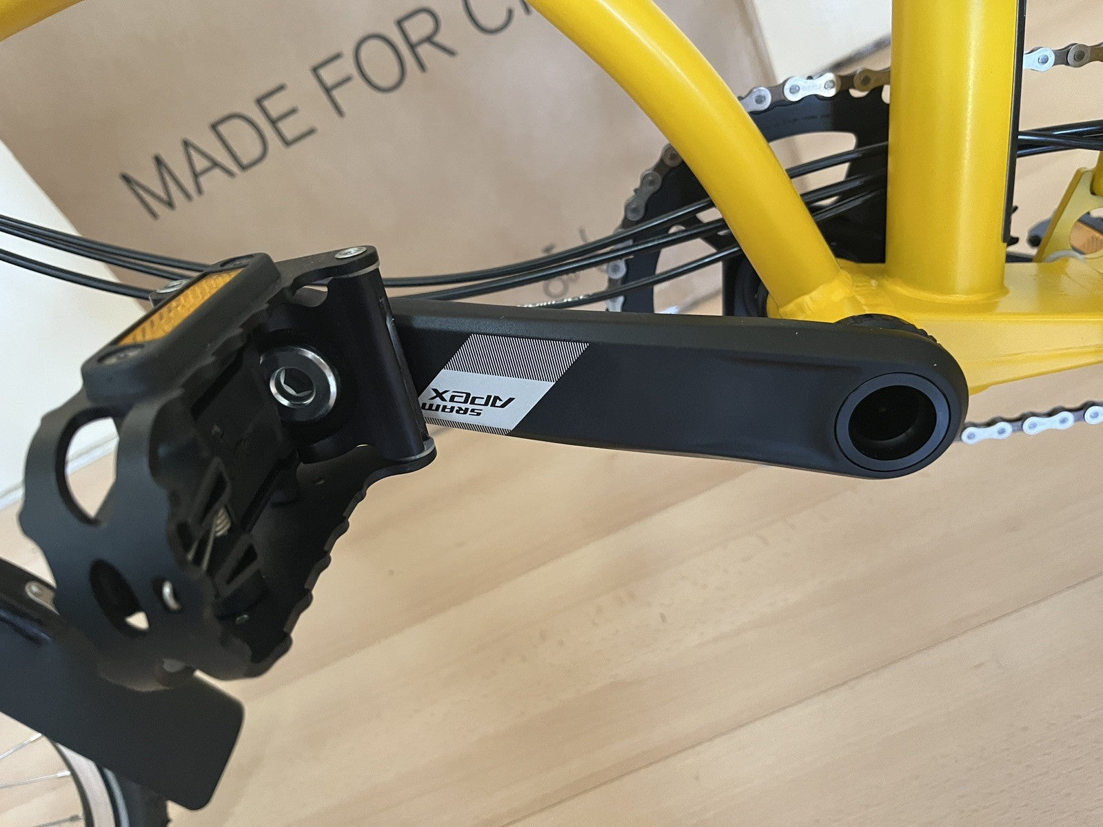 Brompton C Line Explore 6 Speed H Handlebar - Bumblebee Yellow / Black New