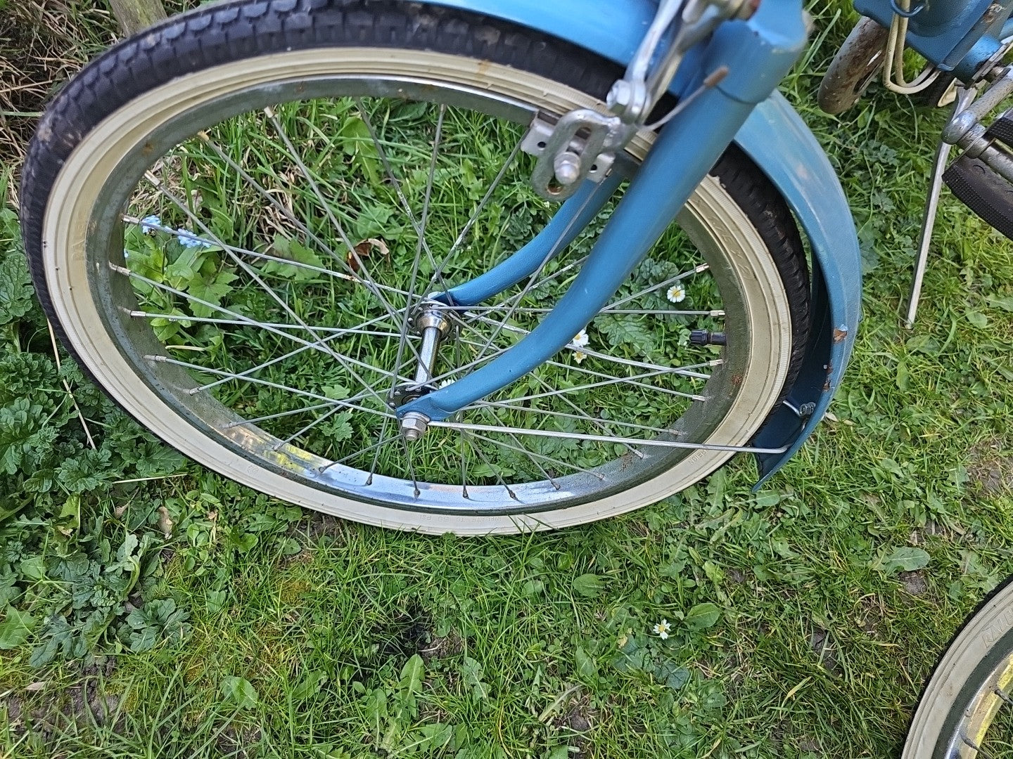 Pair of Hercules Classic folding bikes. Need Renovation.