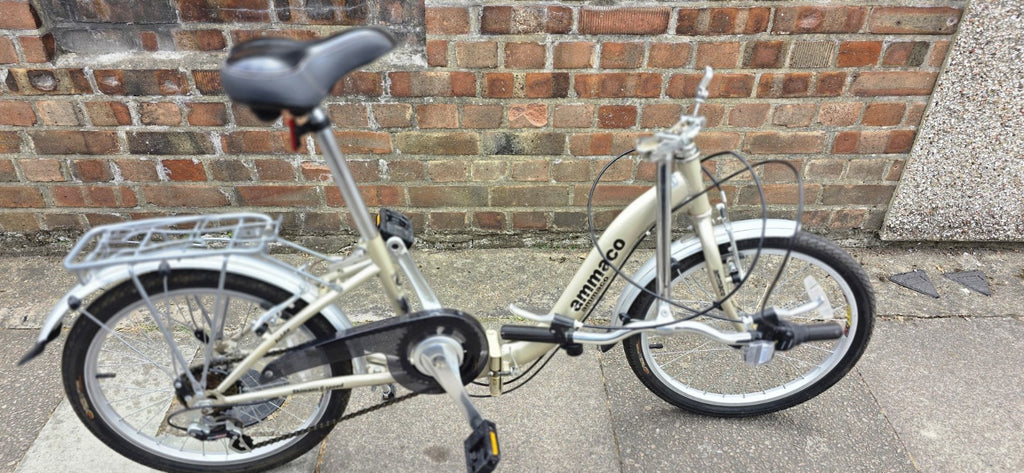Ammaco Folding Cycle 20 Inch Wheel,great Condition.neat Clean Some Accesories .