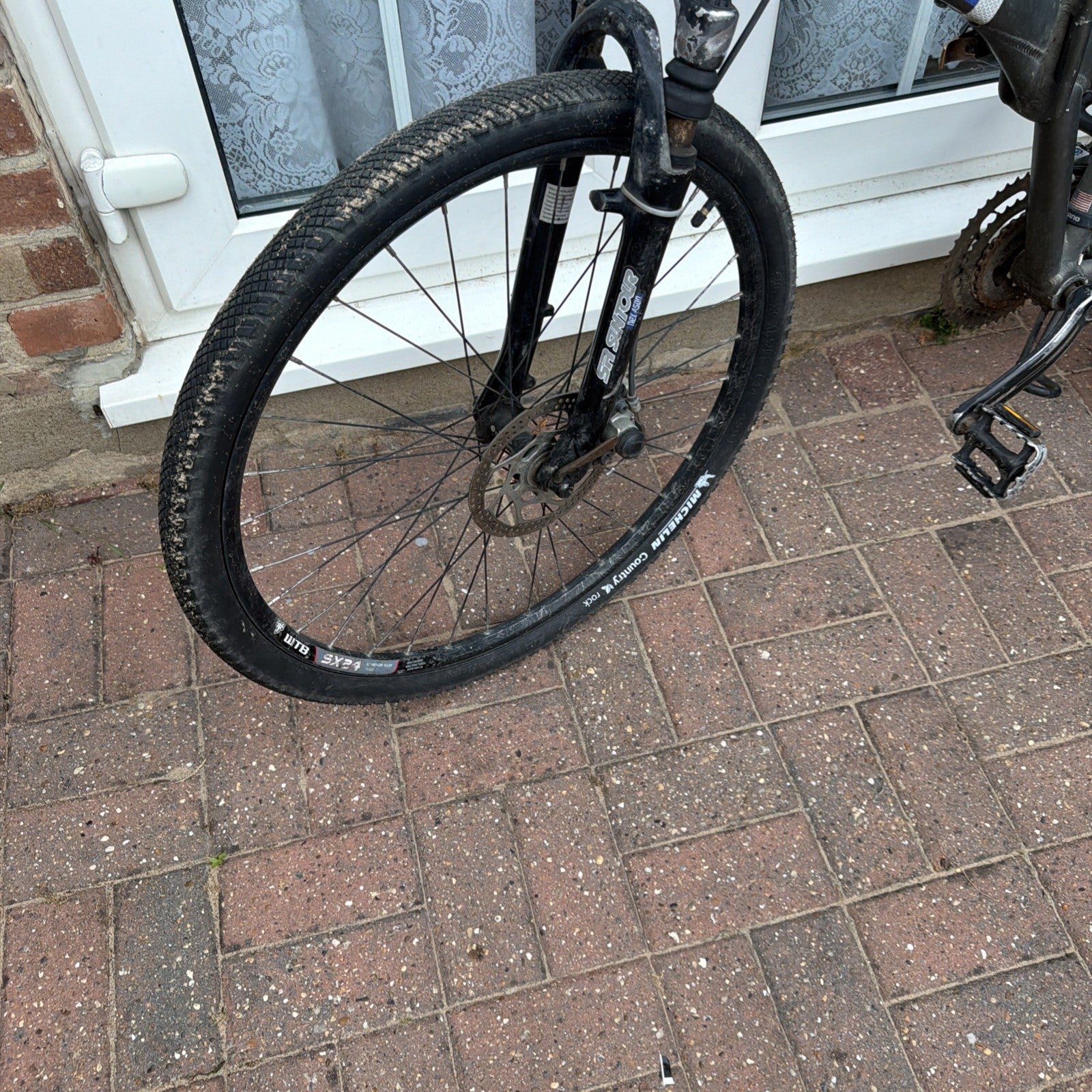 Dahon Matrix Joe Murray Folding bike 26” Wheel 24 spd Rockshox forks . FAULTY