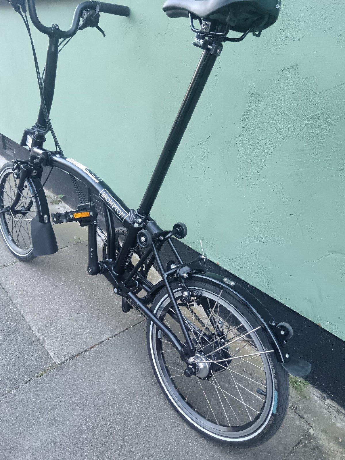Brompton M6L BLACK EDITION 2025 Folding Bike Excellent Condition