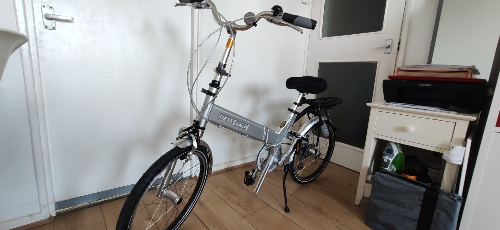 Giant Halfway Folding Bike - Rare Single-Sided Design - Excellent Condition