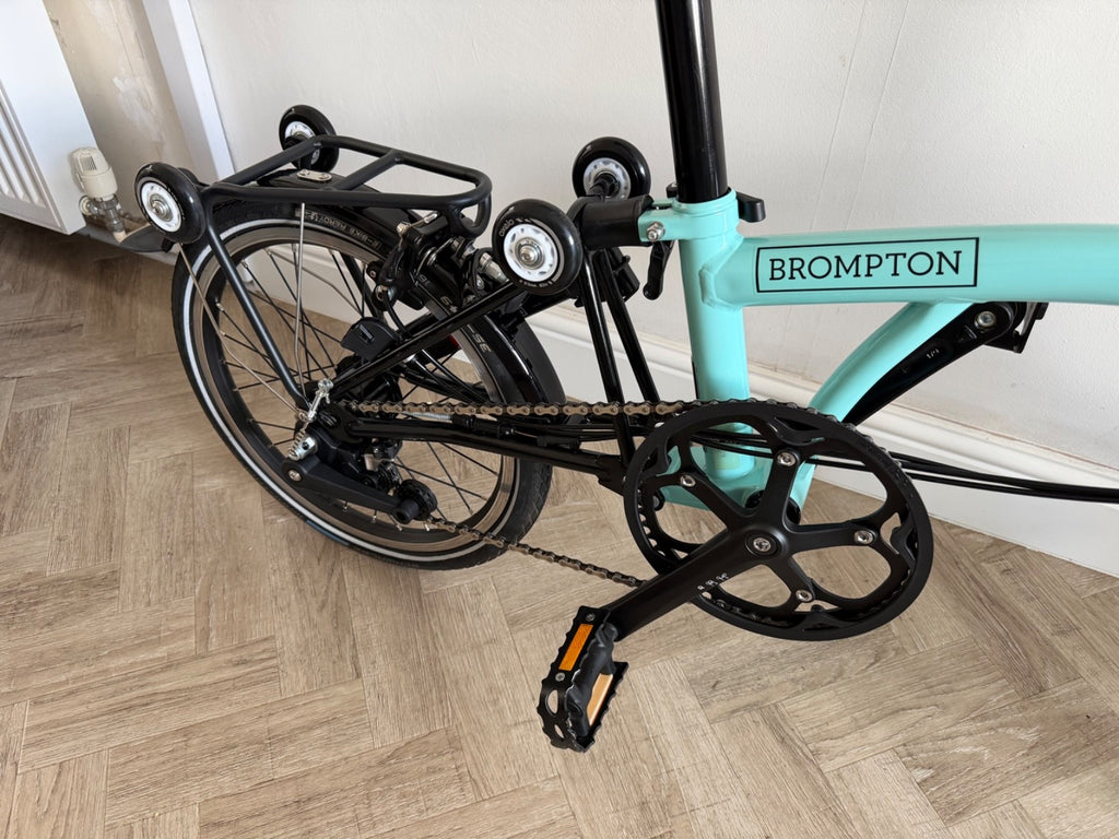 Brompton C Line - Black Edition - 6 Speed - Turkish Green - Excellent condition.