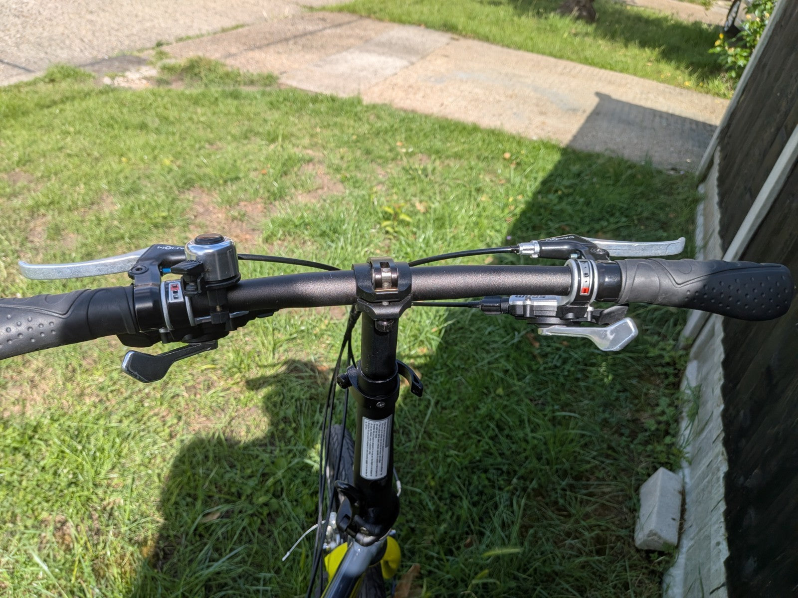 Dahon Mu P27 Folding Bicycle,27 Gears,20" Wheels,Carry Bag.Warehouse Find.2 Of 2