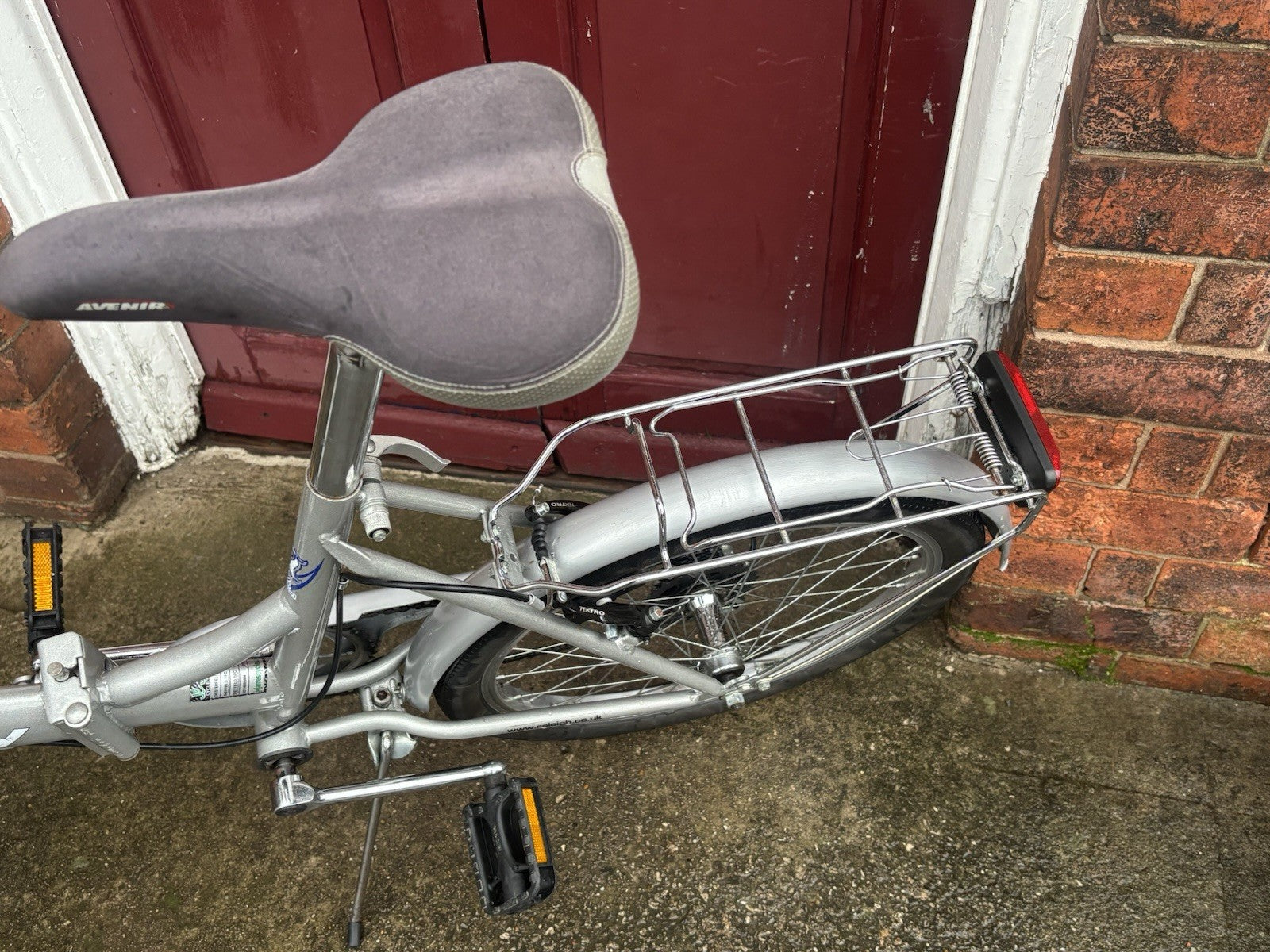 Raleigh Folding Bike 6 Speed Shimano Revishift 20” Wheels Well Maintained