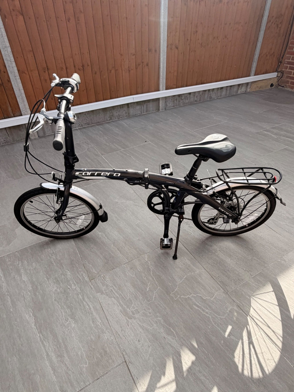 Carrera Intercity Folding Bike unisex  20" Wheels - Hardly used! Mint condition