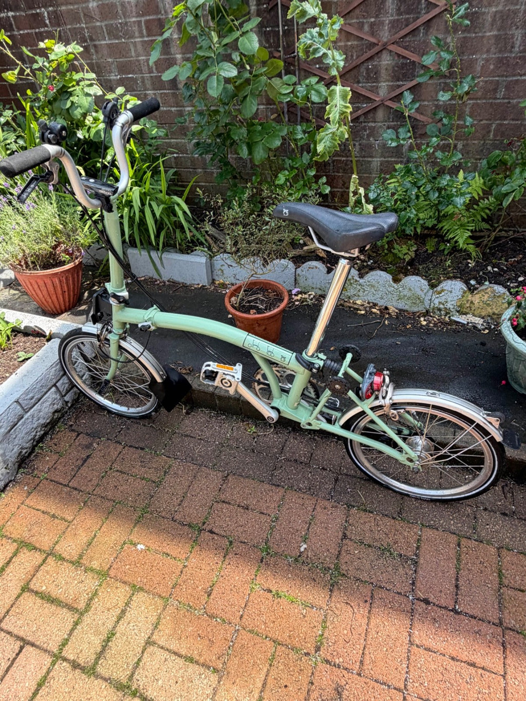 brompton folding bike 6 speed. Light green. Bike not used much