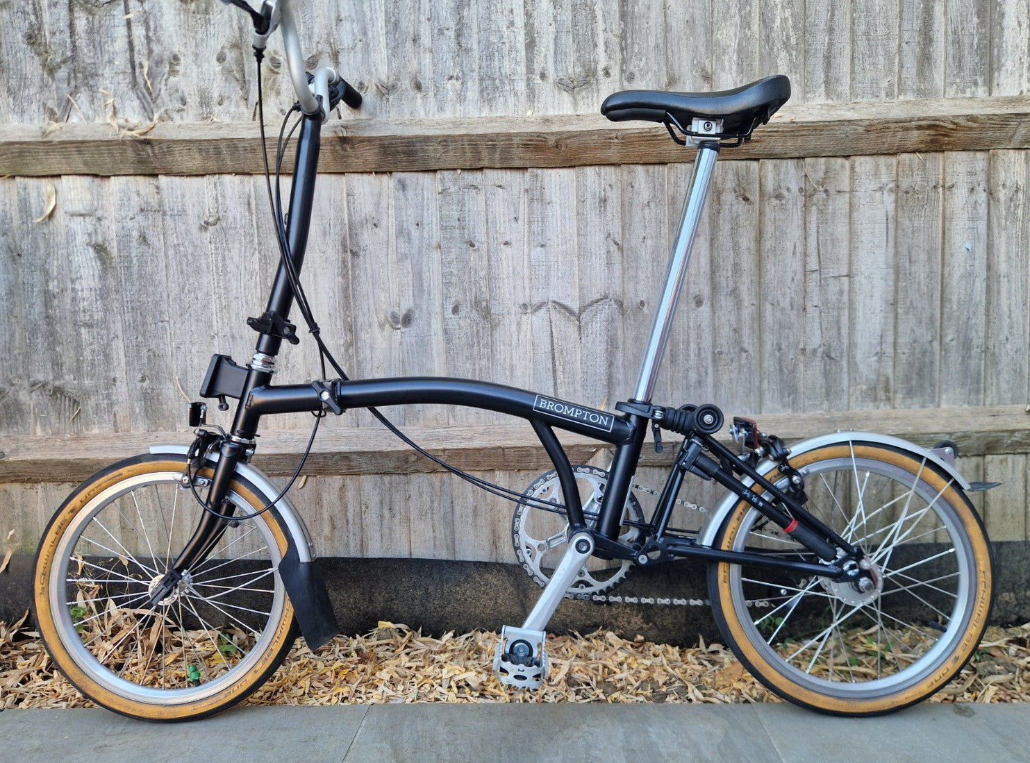 Brompton M3L black - 3 speed - thumb shifter