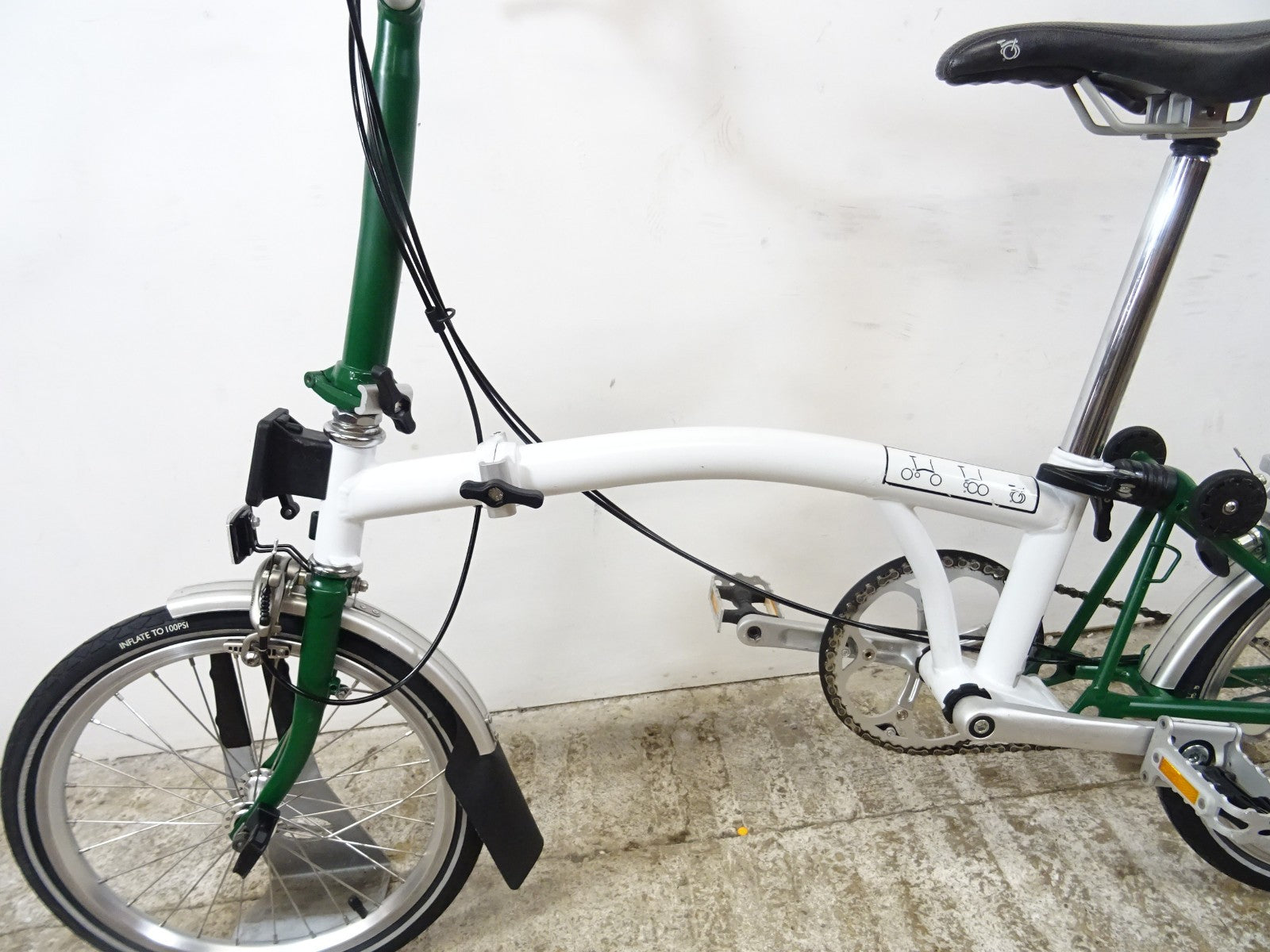 2013 Brompton M3R 16" Folding Bike Papyrus White / Racing Green Rack LoUsed VVGC