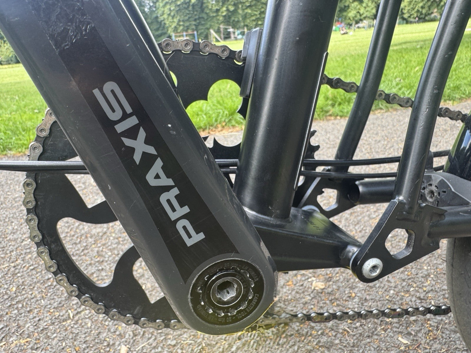Brompton P-line 4 Speed  Custom Wheels  Carbon / Titanium Parts  Black 9kg