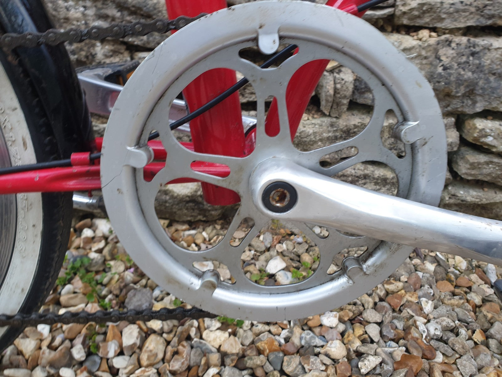 Dahon Speed D7 with pump in the Seatpost. 7 speed rapid rise gears.