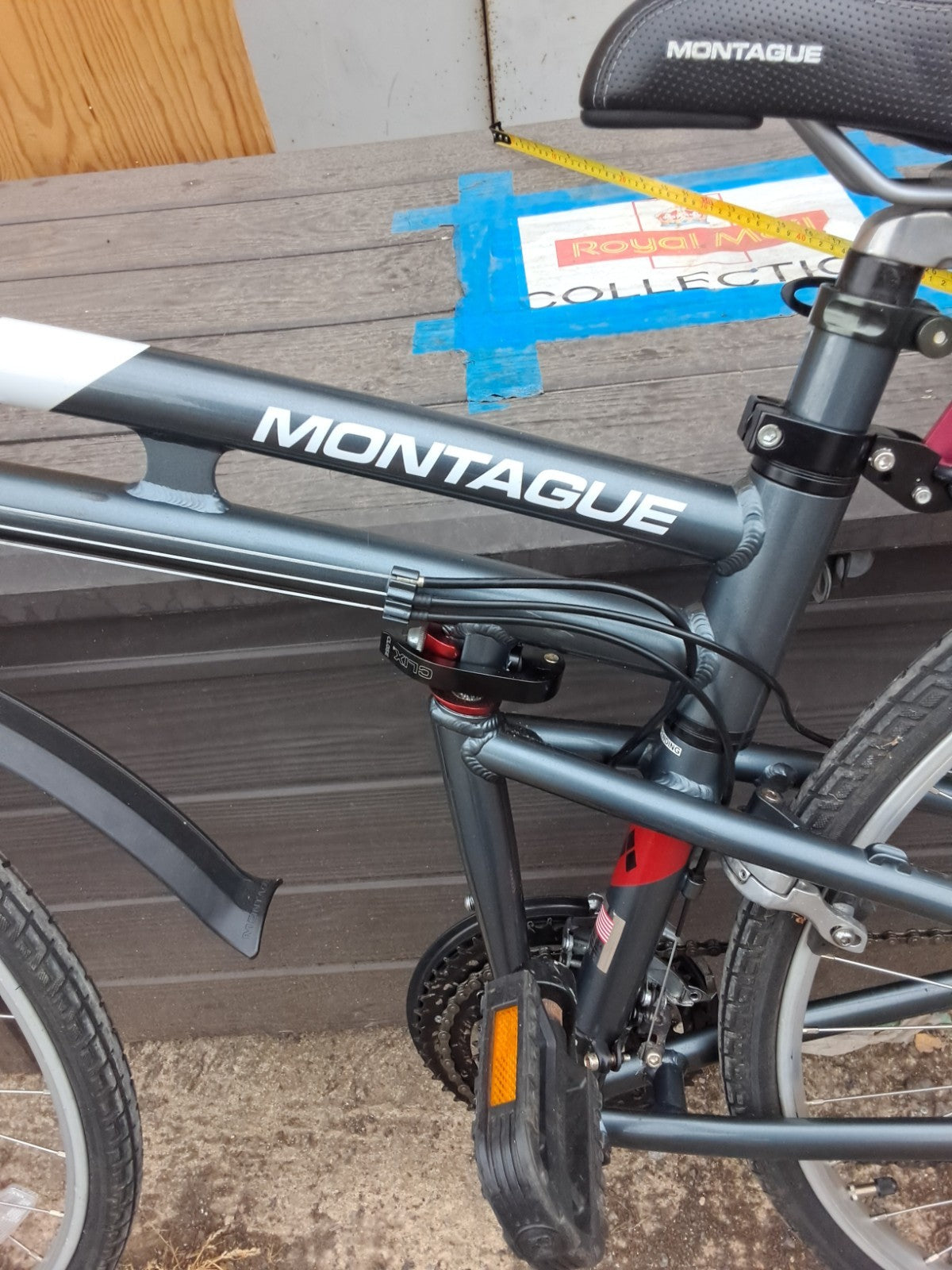 Montague Urban Folding Bike 21 Speed 700c Hybrid Commuter Bicycle 53cm Frame