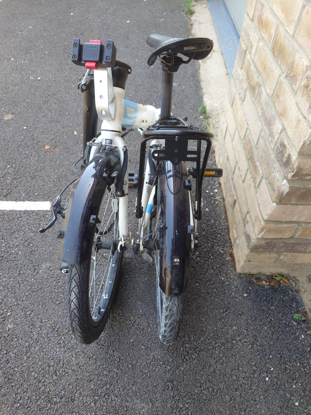 Tern Link D8 Folding Bike With Brooks Saddle