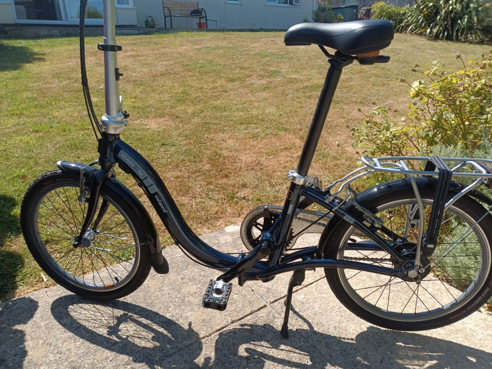 Pair of Dahon Ciao Custom Folding Bicycles Lightweight Unisex Step Through Frame
