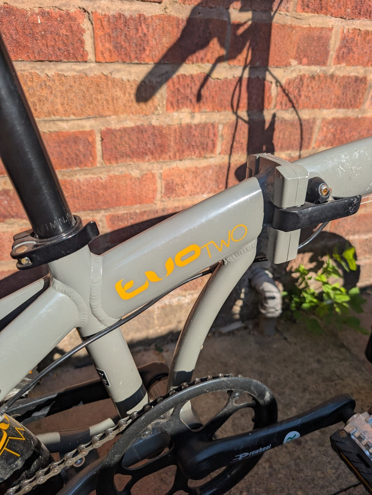 Raleigh Evo Two Folding Bike 20" Aluminium Frame Great Condition
