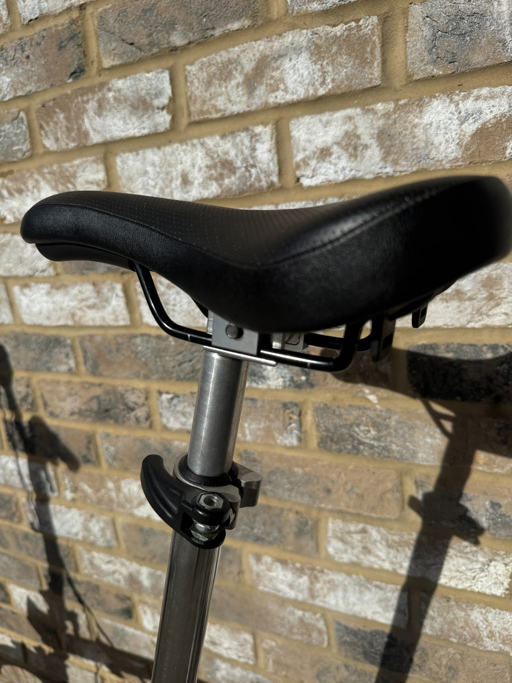 Brompton Black C Line 6 Speed Mid Handlebar - M6L - Worldwide Shipping