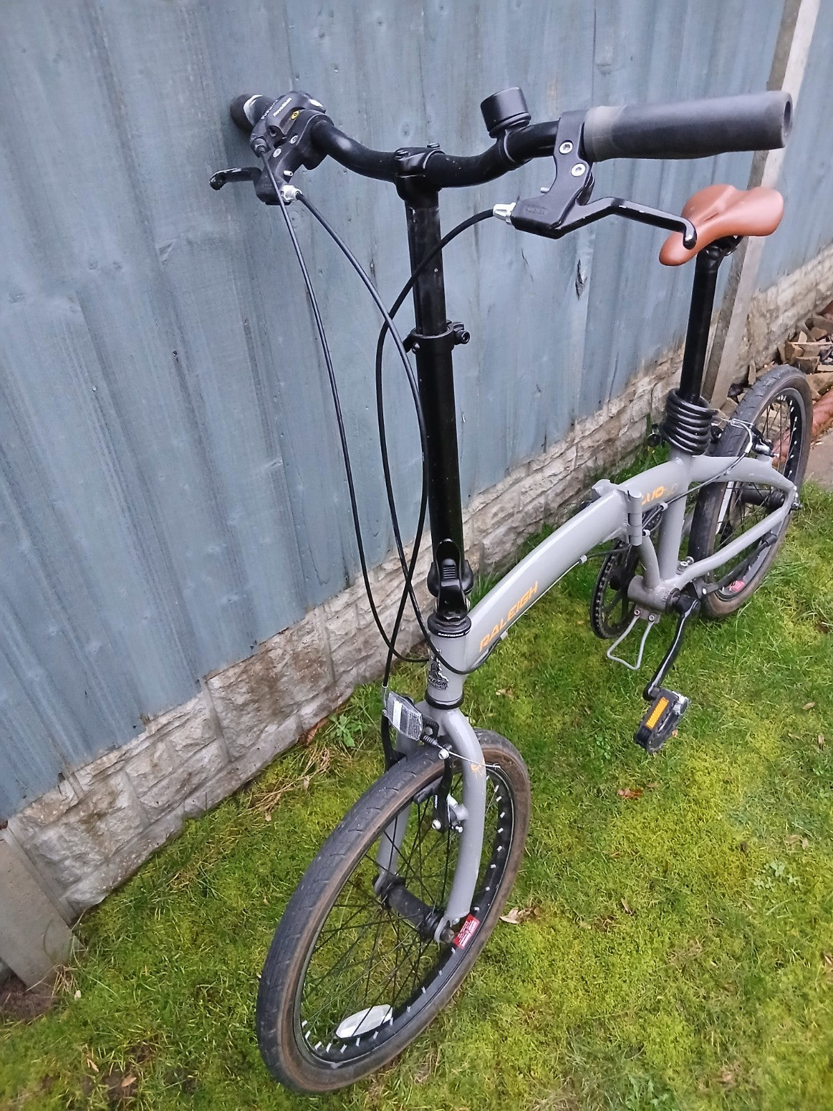 Raleigh Evo Two Folding Bike 20" Aluminium Frame, 7-Speed