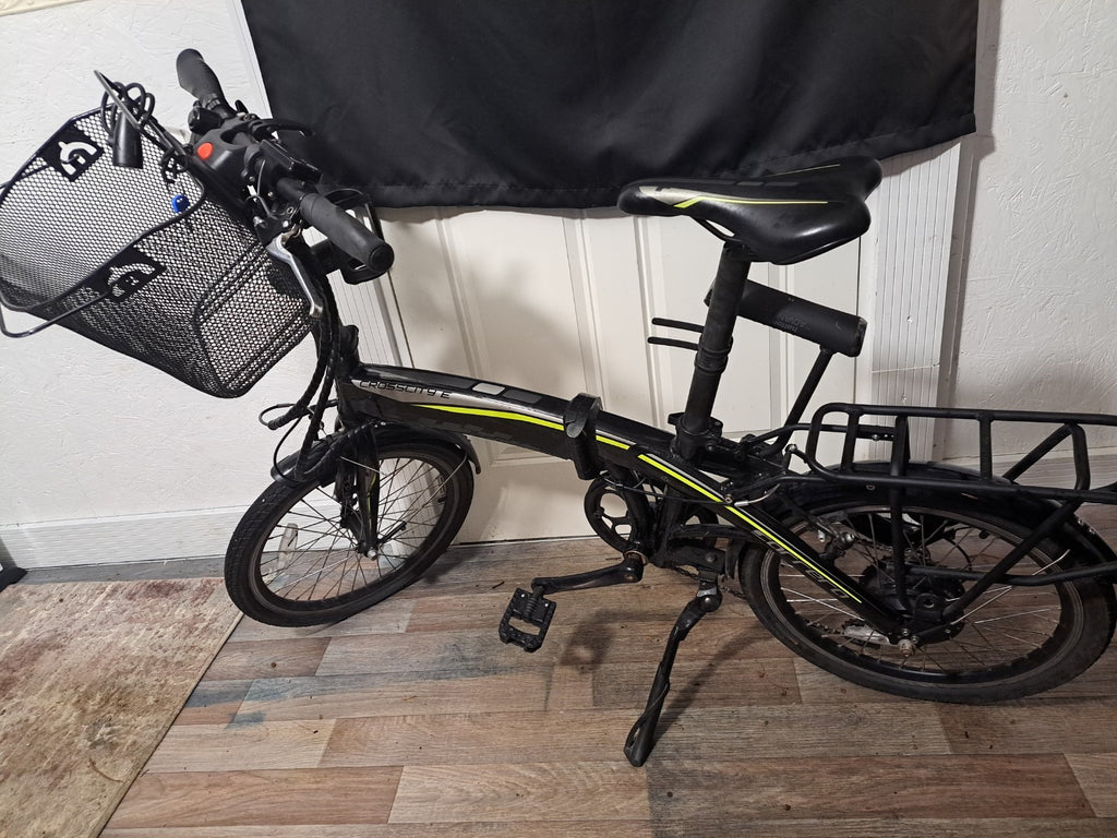 CARRERA CROSSCITY E FOLDING BIKE HARDLY USED IN EXCELLENT CONDITION