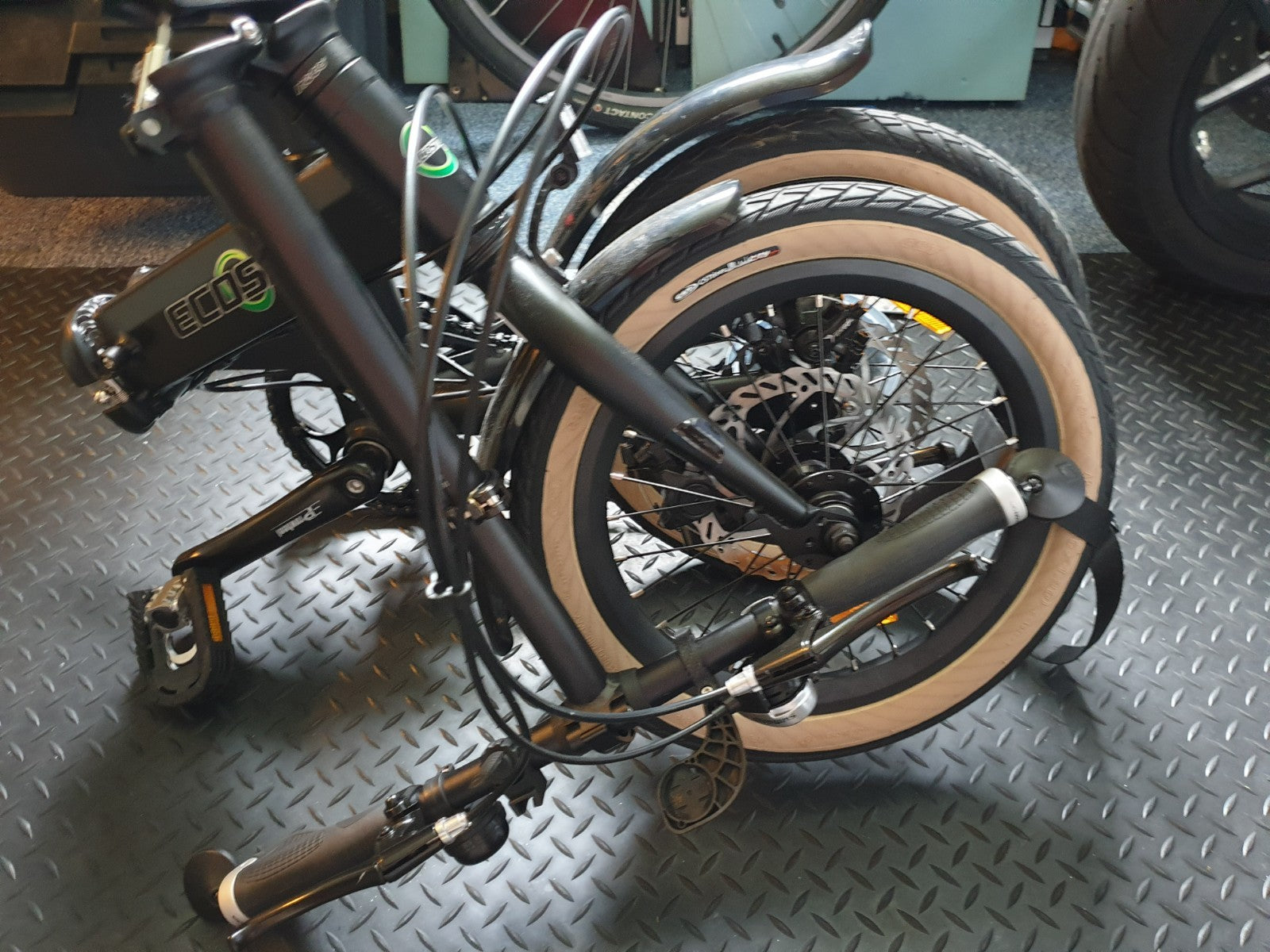 Folding Bicycle Ecosmo 16" Wheel Black Alloy 6SP Shimano Gear, DualDisc
