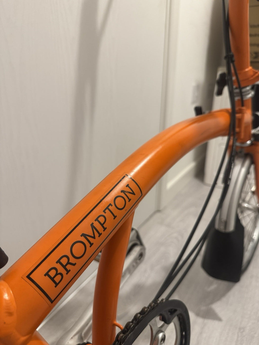 Excellent condition 2023 Brompton C Line Explore (6-speed) in Orange