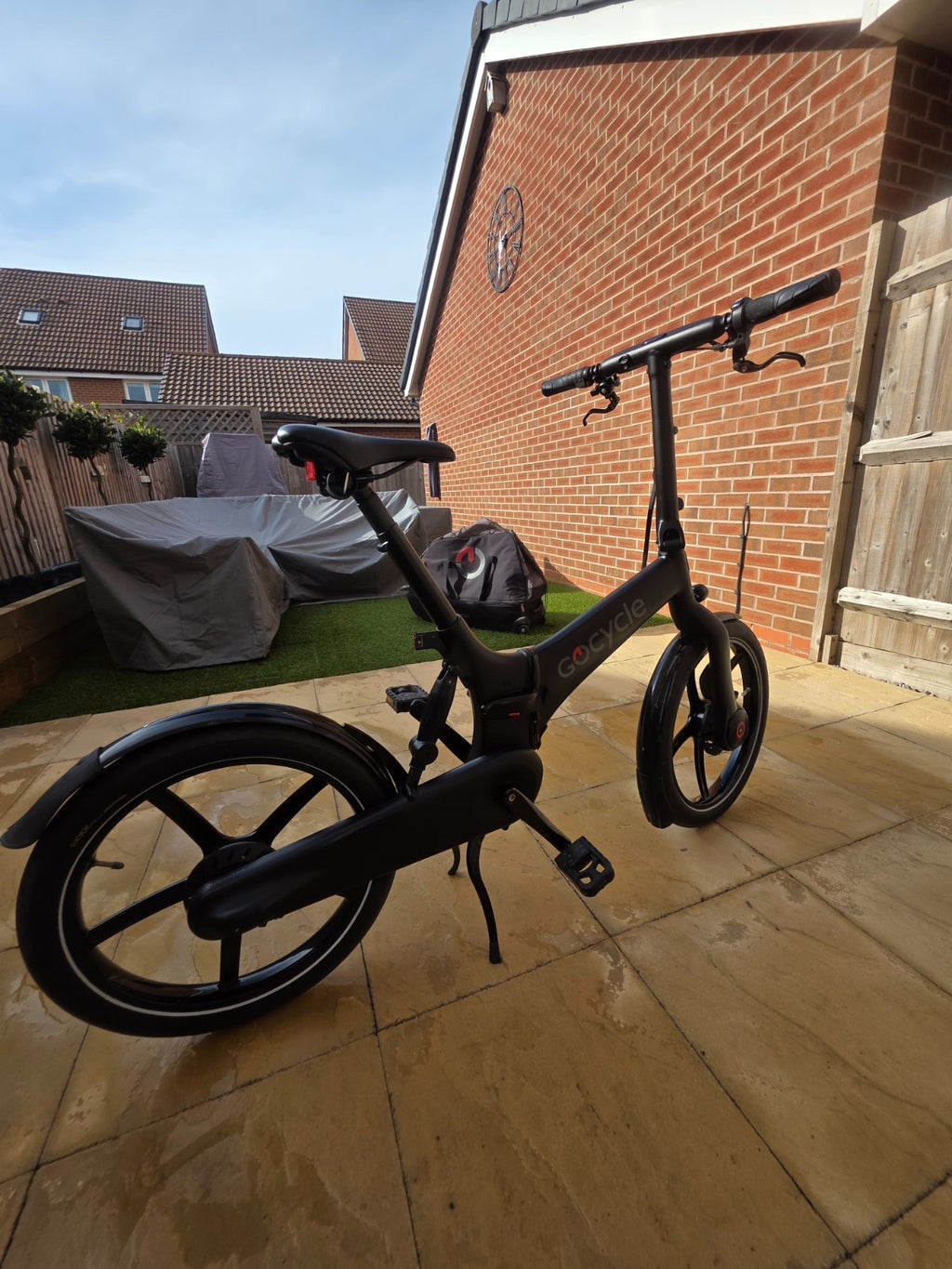 Gocycle G4 Bike with travel case