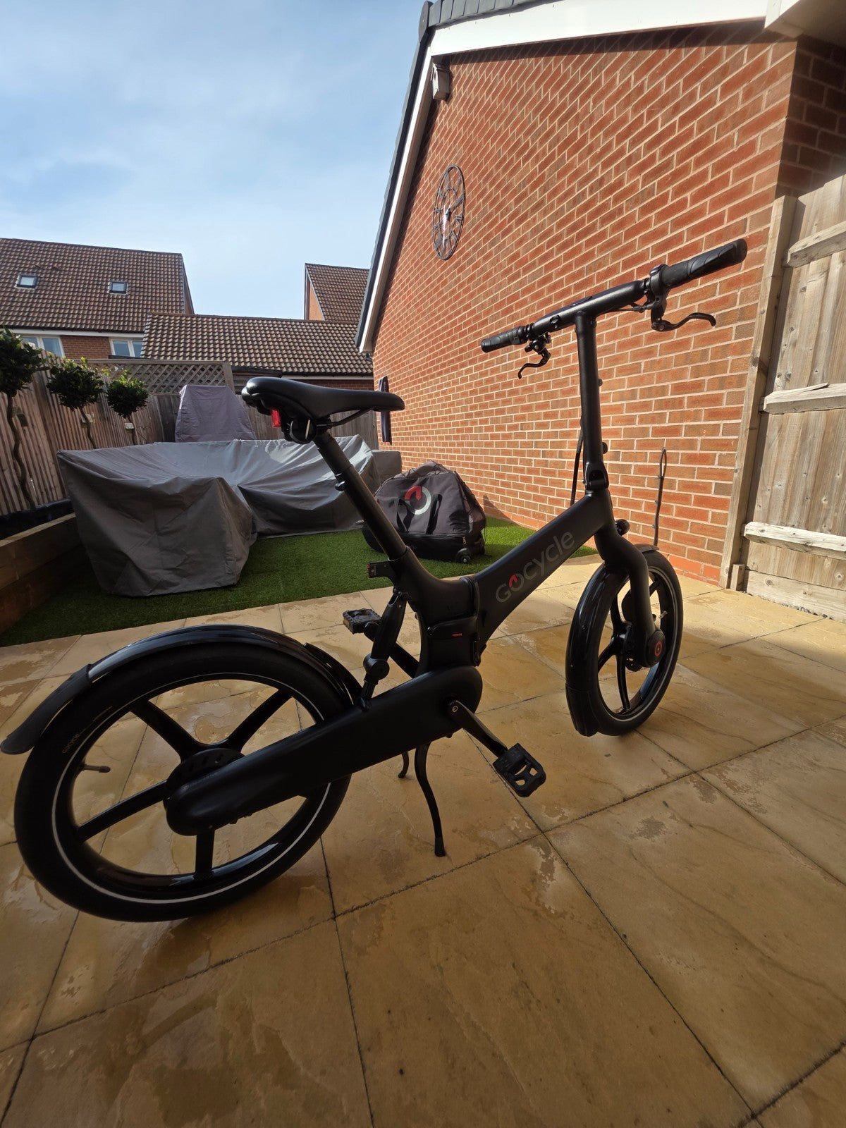 Gocycle G4 Bike with travel case