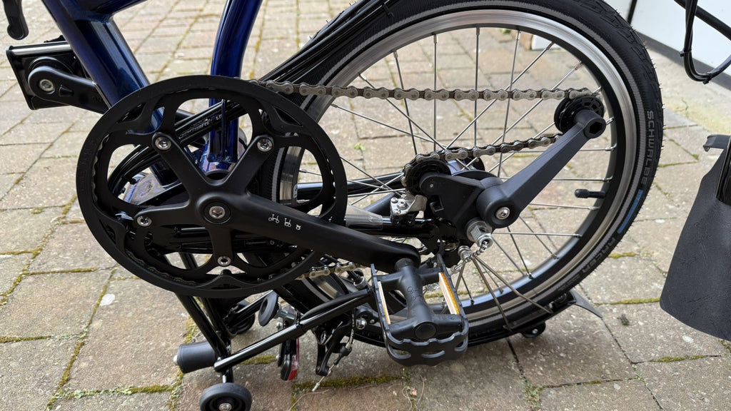 Brompton - C Line E-Folding Bike - M6L -Bolt Blue Lacquer - Near Mint Condition