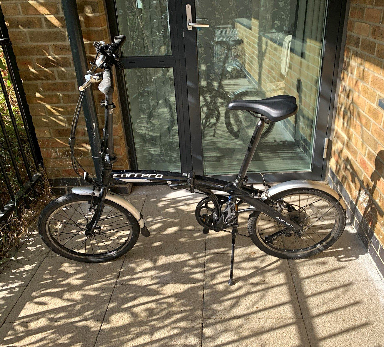 Carrera Intercity 20in Folding Bike Black/Silver Mudguards Kickstand Reflectors