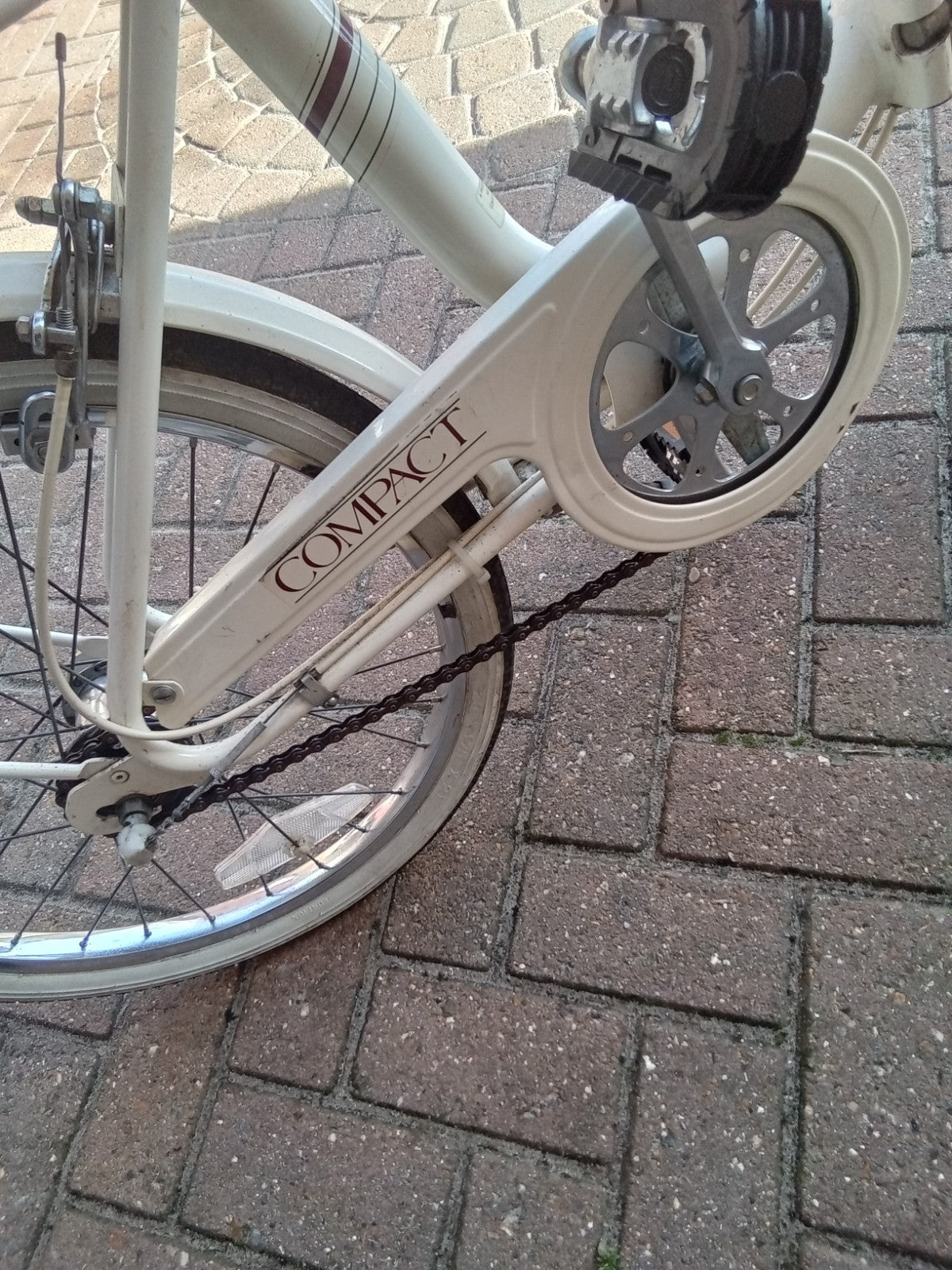 raleigh compact