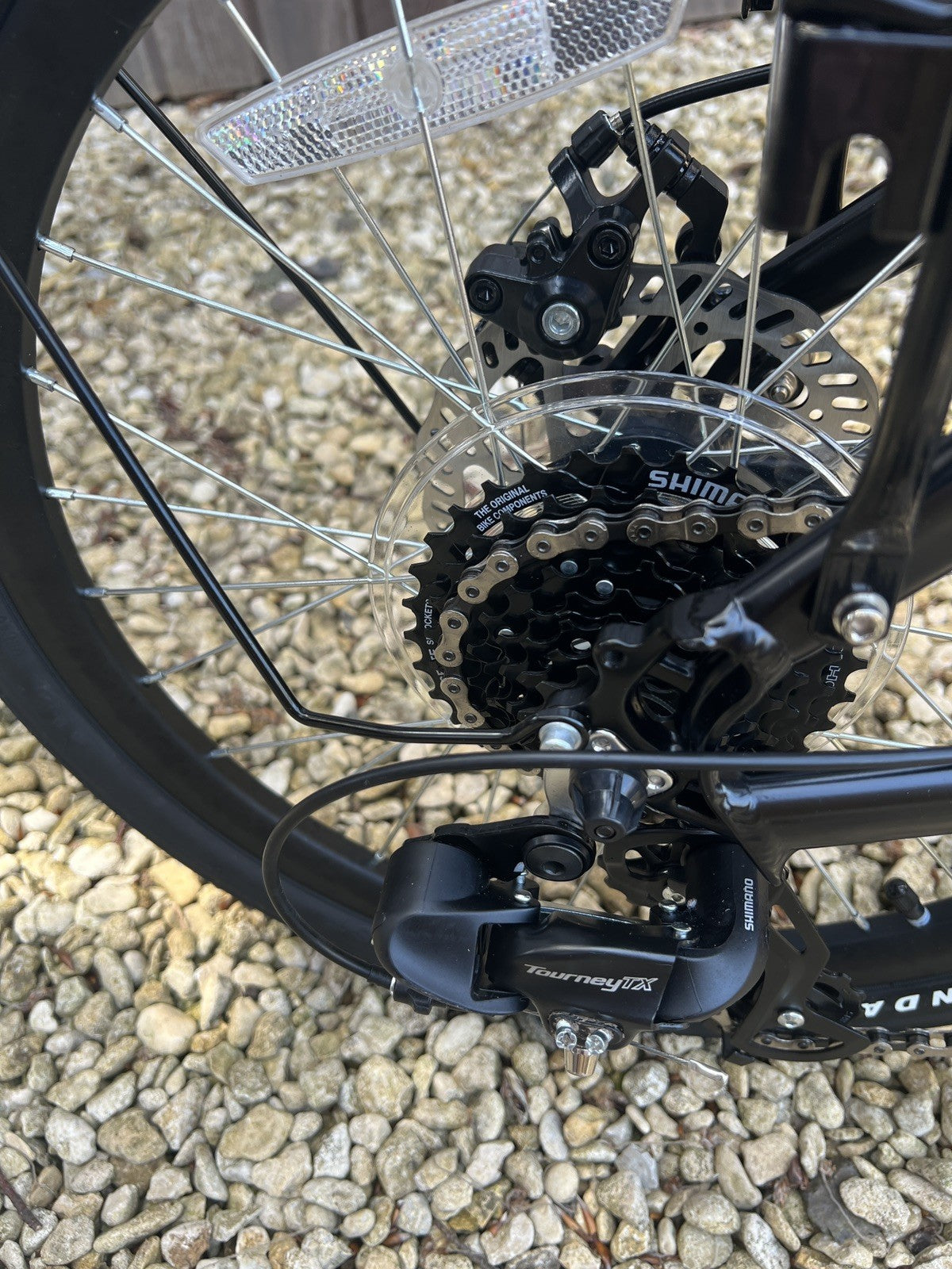 TERN LINK B8 8 SPEED FOLDING BICYCLE IN BLACK IN EXCELLENT CONDITION