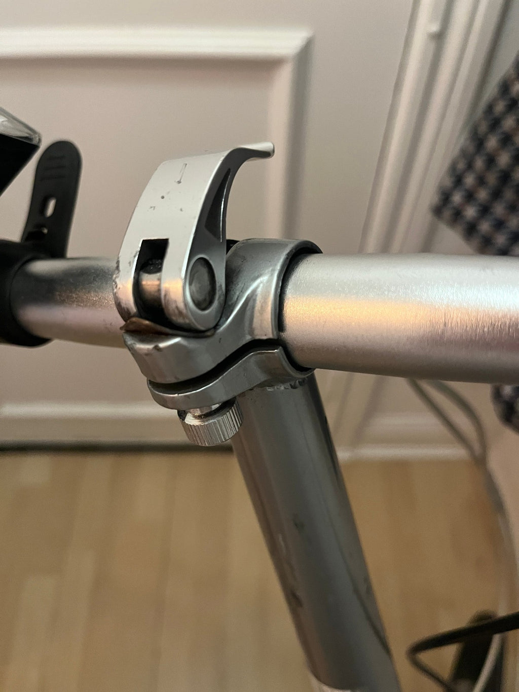 Dahon Speed D7 Folding Bike - Cracked Frame - For Parts