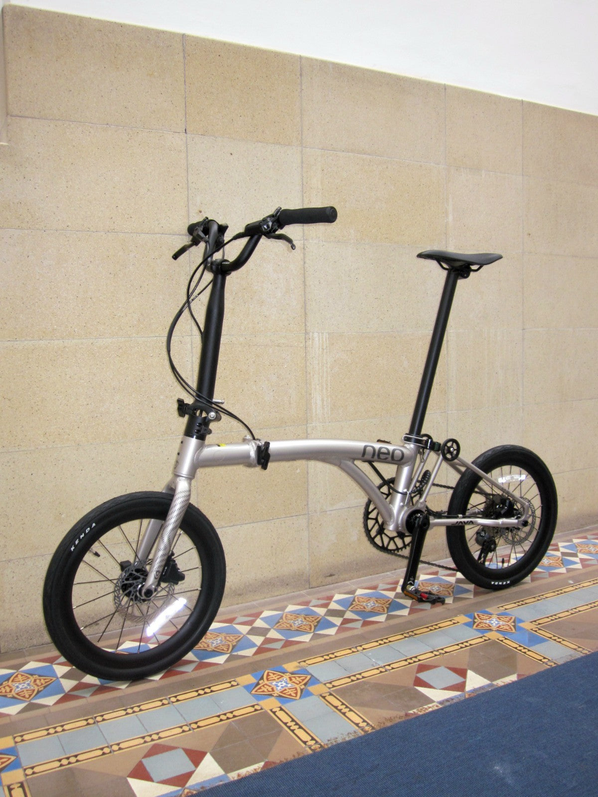 Java Neo 3 16 Inch Trifold Folding Bike (Brompton Aluminum Frame Shimano 9 Speed