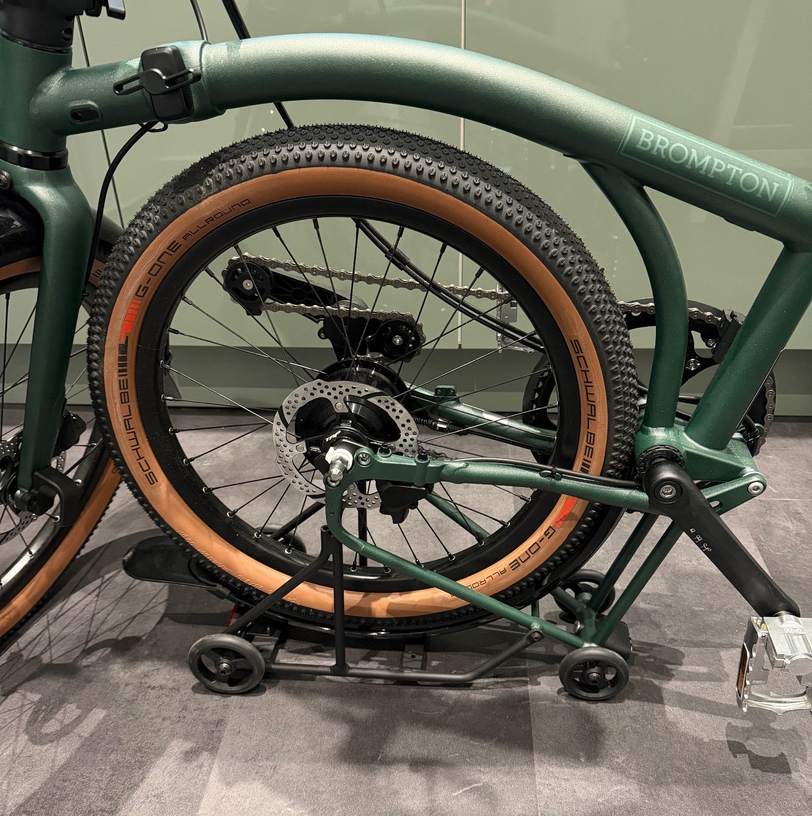 NEW * 2026 Brompton G Line Roller Frame Gravel Folding Bike L Forest Green Large