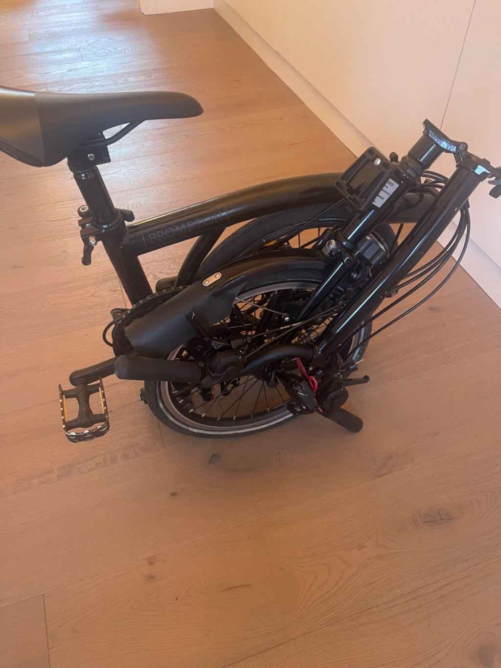 *Slight Flawed* Brompton 2022 c line special edition black 6 speed high bar bike