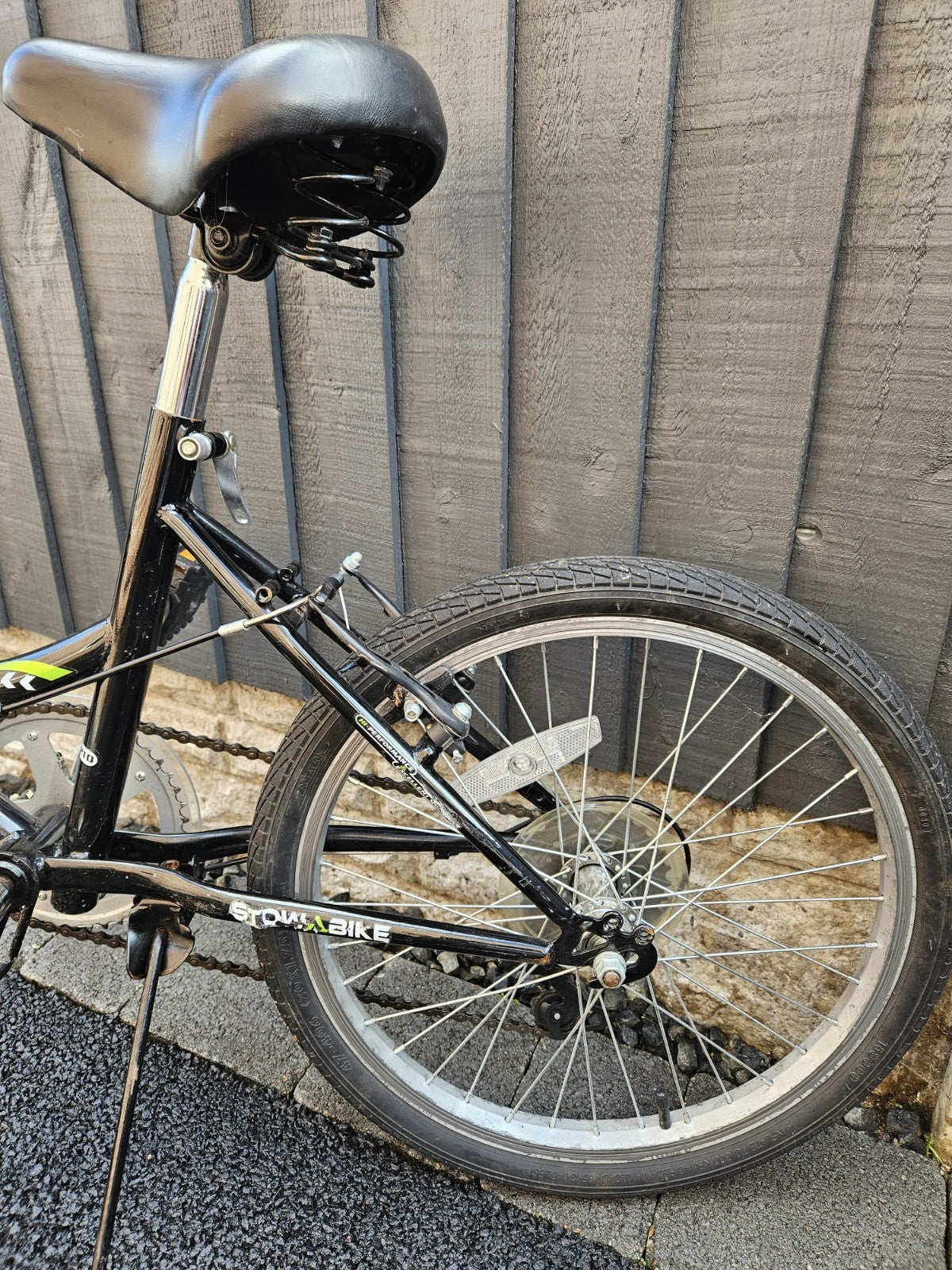 Stowabike City Folding Bike 20in Wheels 6-Speed Black/Green/White
