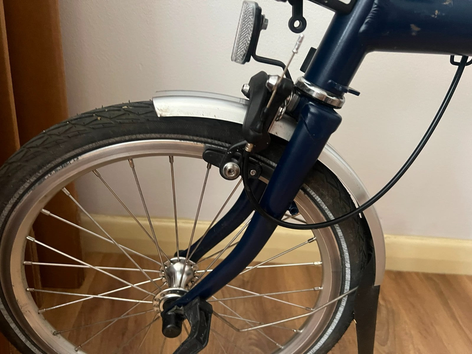 Brompton C Line M6L (6 Speed) folding bicycle - Navy BLUE (Excellent CONDITION)