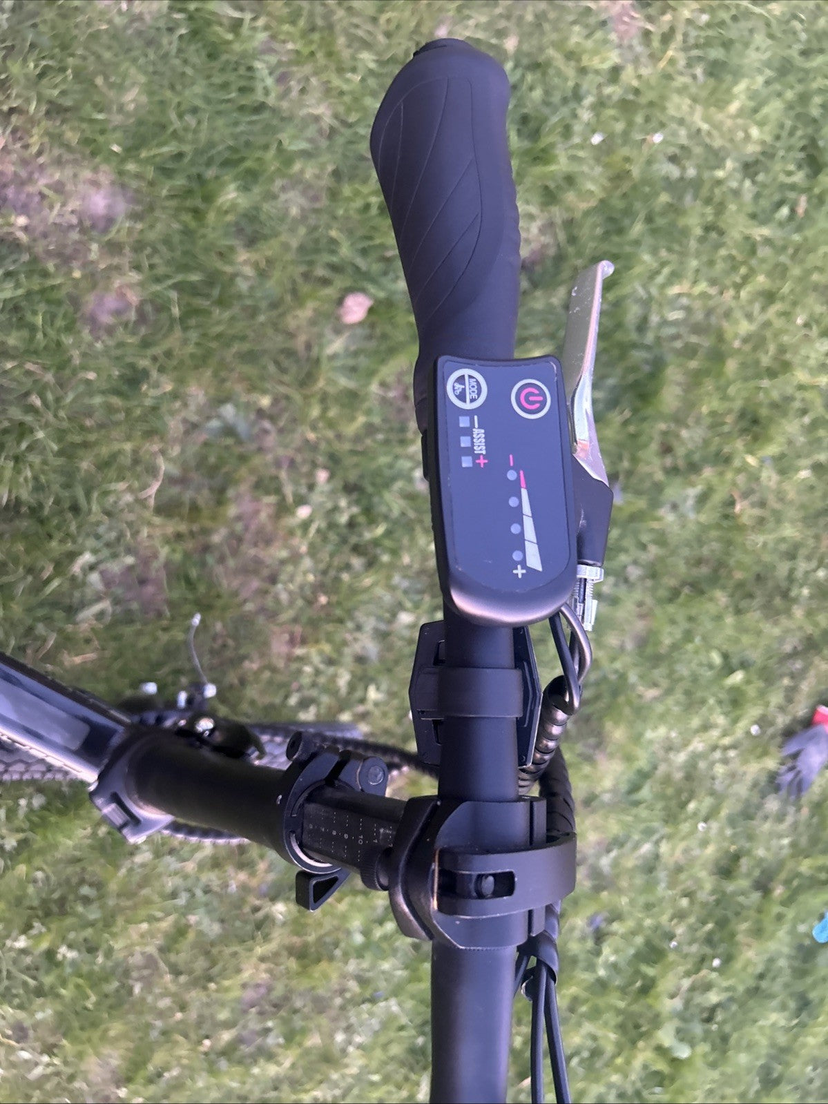 ￼really Good Bike Motor Work Fine Comes With Charge Battery Last 4-5 Hours