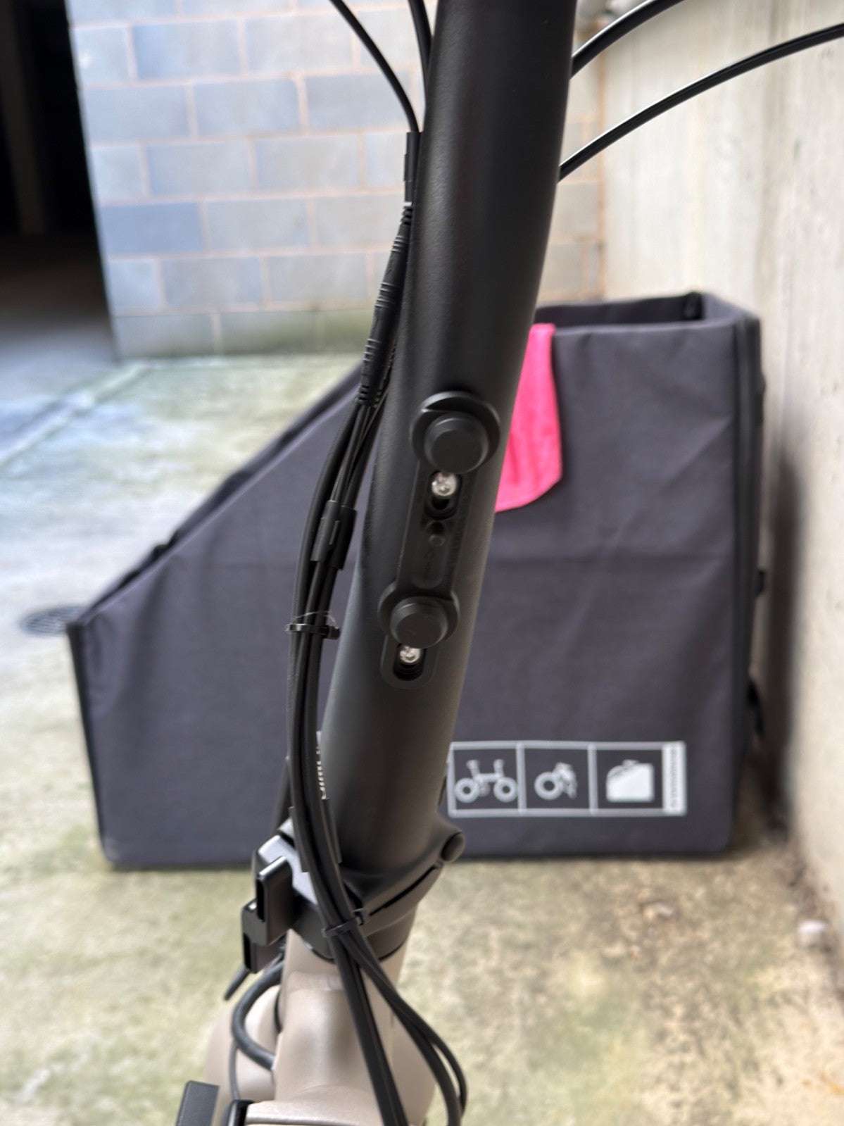 Brompton G Line with Superoll & Handlebar control E-Motiq System 4 speed & extra